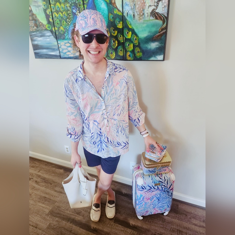 🔴SOLD🔴🆕️ 🪸RARE Lilly Pulitzer🪸 - "Kaleidoscope Coral" Rolling Suitcase - Picture 3 of 16